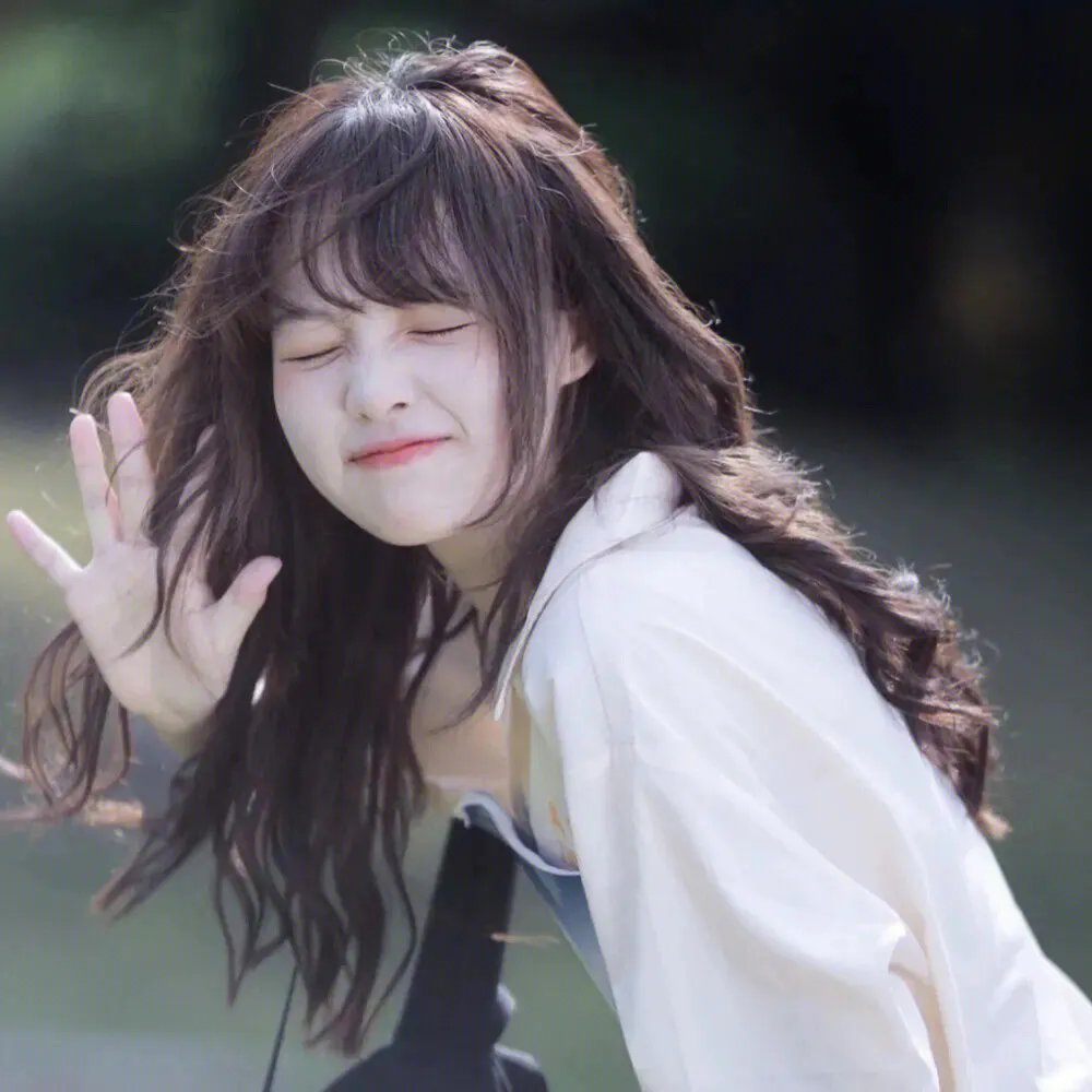 怪物少女妮莫娜
